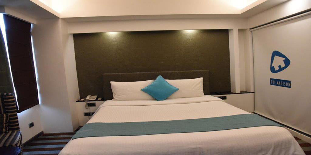 Hotel The Madison à New Delhi Extérieur photo